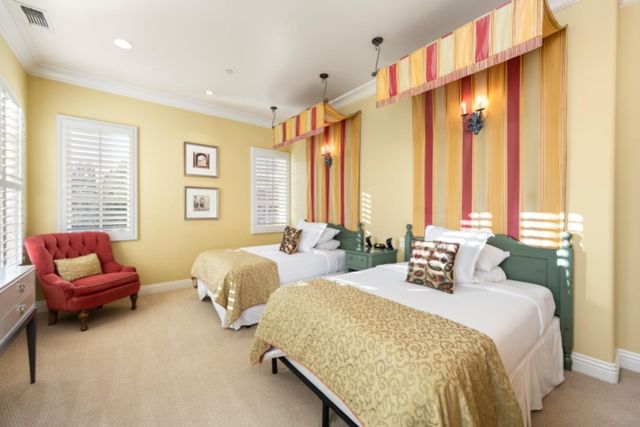 1210 Arden Hills Ln, Sacramento, CA 95864