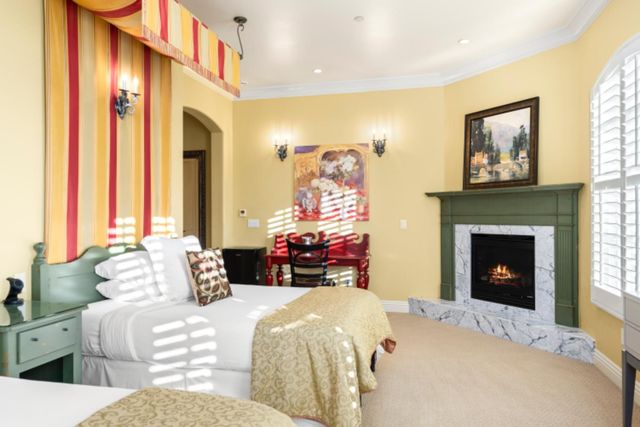 1210 Arden Hills Ln, Sacramento, CA 95864