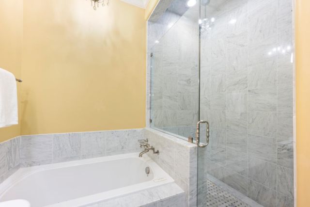 1210 Arden Hills Ln, Sacramento, CA 95864