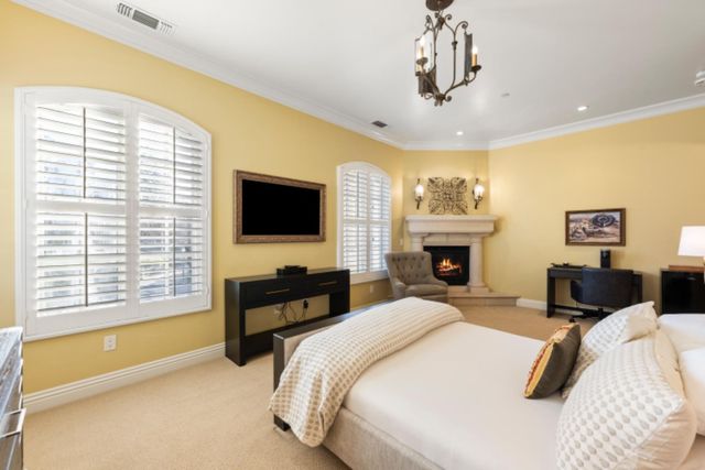 1210 Arden Hills Ln, Sacramento, CA 95864