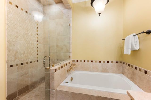 1210 Arden Hills Ln, Sacramento, CA 95864