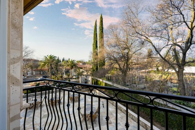 1210 Arden Hills Ln, Sacramento, CA 95864