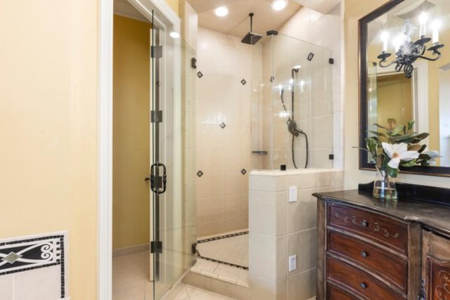 1210 Arden Hills Ln, Sacramento, CA 95864