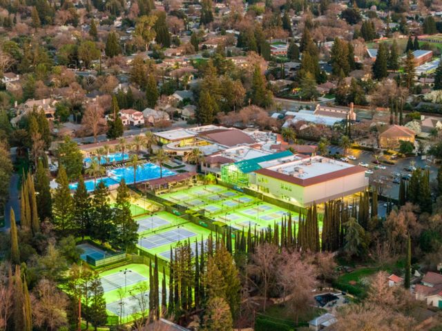 1210 Arden Hills Ln, Sacramento, CA 95864