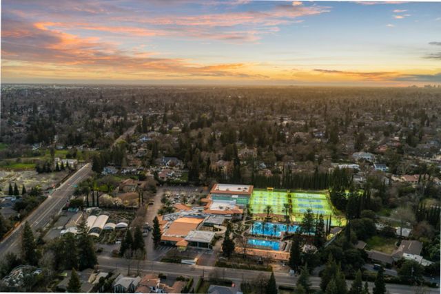 1210 Arden Hills Ln, Sacramento, CA 95864