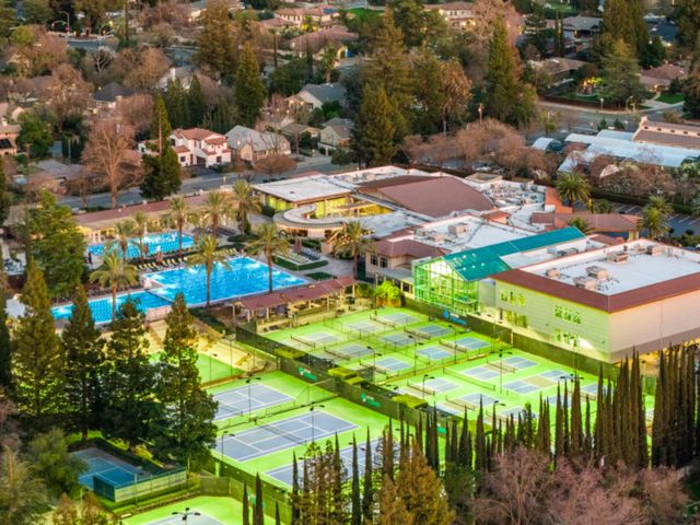 1210 Arden Hills Ln, Sacramento, CA 95864