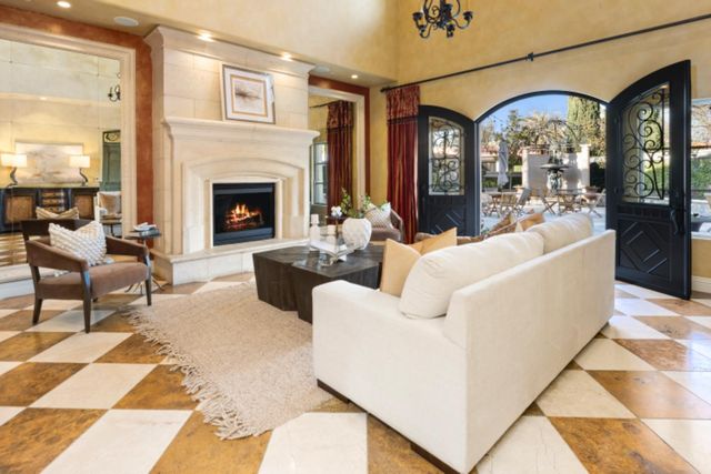 1210 Arden Hills Ln, Sacramento, CA 95864