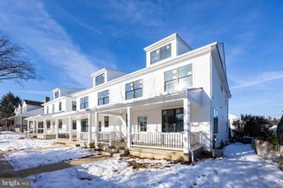 453 E FRANKLIN ST #TWIN B, Media, PA 19063