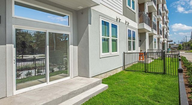 9330 Main Street 246, Houston, TX 77025