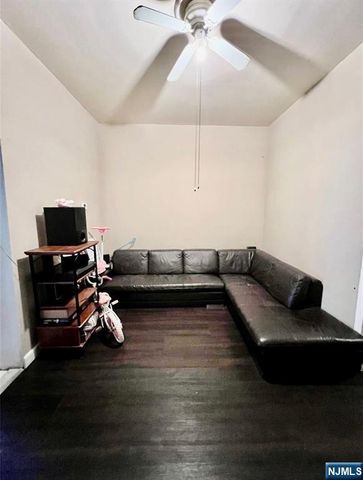 2808 Palisade Avenue, Weehawken, NJ 07086