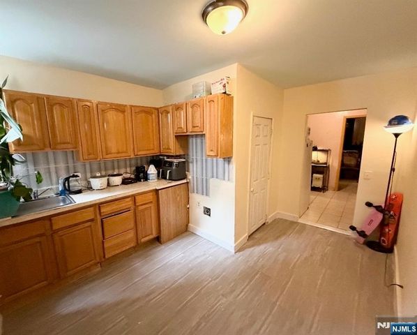 2808 Palisade Avenue, Weehawken, NJ 07086