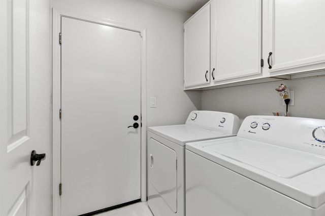 196 Sparrow Dr, Galt, CA 95632