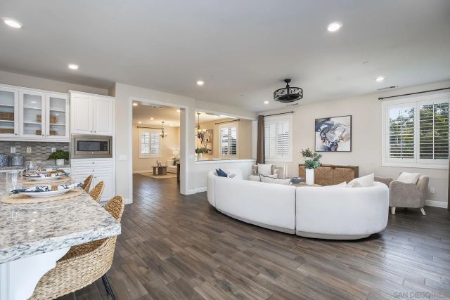 2025 Campo Verde Ct, Escondido, CA 92026