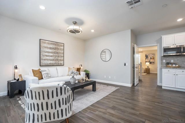 2025 Campo Verde Ct, Escondido, CA 92026