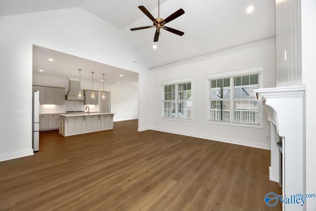 8322 Grayback Boulevard, Owens Cross Roads, AL 35763