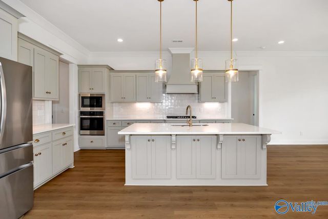 8322 Grayback Boulevard, Owens Cross Roads, AL 35763