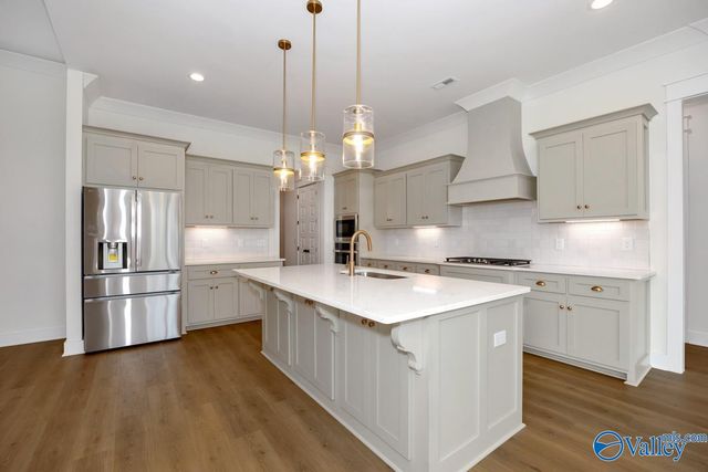 8322 Grayback Boulevard, Owens Cross Roads, AL 35763