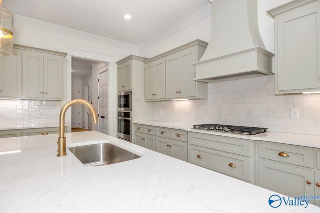 8322 Grayback Boulevard, Owens Cross Roads, AL 35763