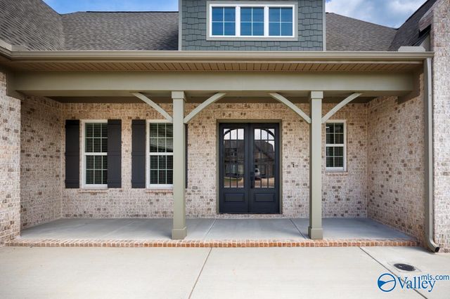 8322 Grayback Boulevard, Owens Cross Roads, AL 35763