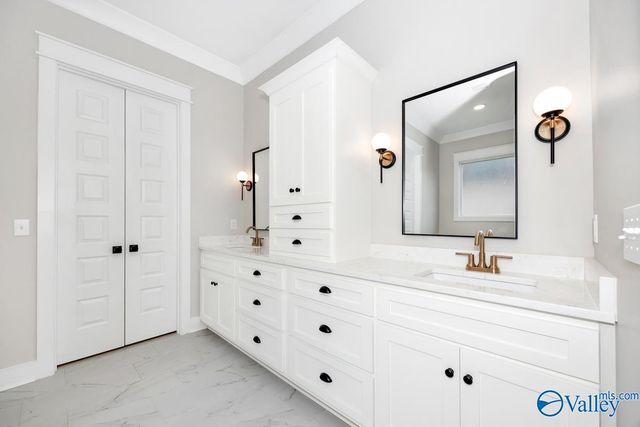 8322 Grayback Boulevard, Owens Cross Roads, AL 35763