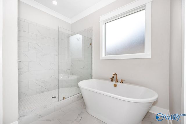 8322 Grayback Boulevard, Owens Cross Roads, AL 35763