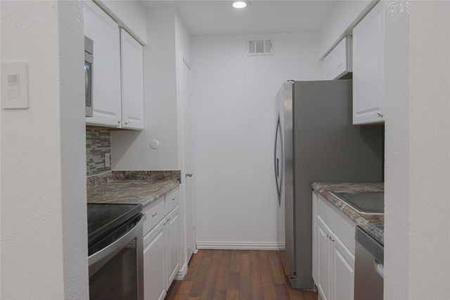 8109 Skillman Street 1025, Dallas, TX 75231