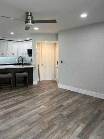 3470 N Pinewalk Drive Drive N 217, Margate, FL 33063