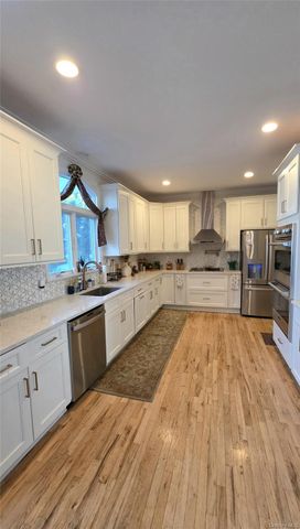 185 W Islip Road, West Islip, NY 11795