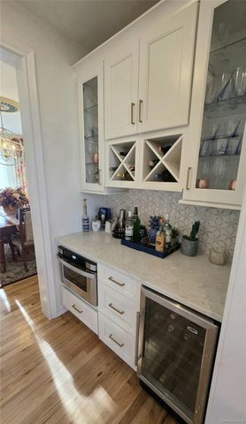 185 W Islip Road, West Islip, NY 11795