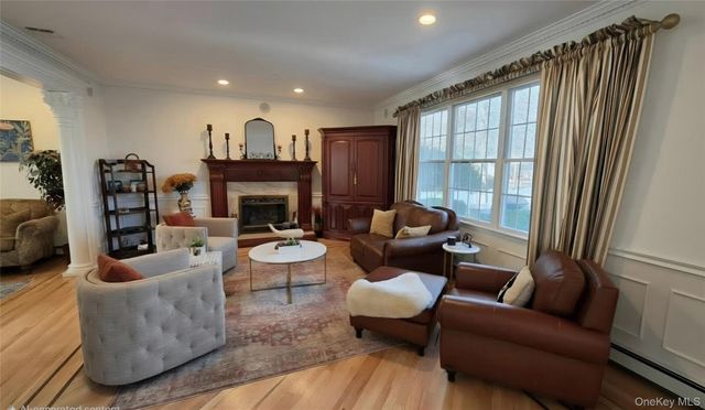 185 W Islip Road, West Islip, NY 11795
