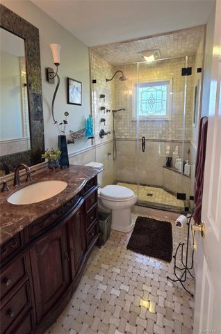185 W Islip Road, West Islip, NY 11795