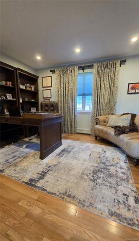 185 W Islip Road, West Islip, NY 11795