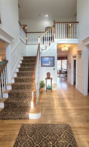 185 W Islip Road, West Islip, NY 11795