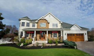 185 W Islip Road, West Islip, NY 11795