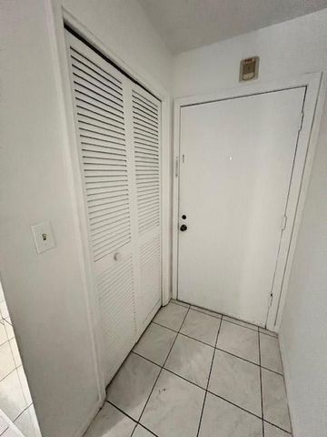 1950 N Andrews Avenue 210d, Wilton Manors, FL 33311