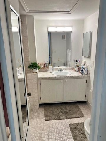 1950 N Andrews Avenue 210d, Wilton Manors, FL 33311