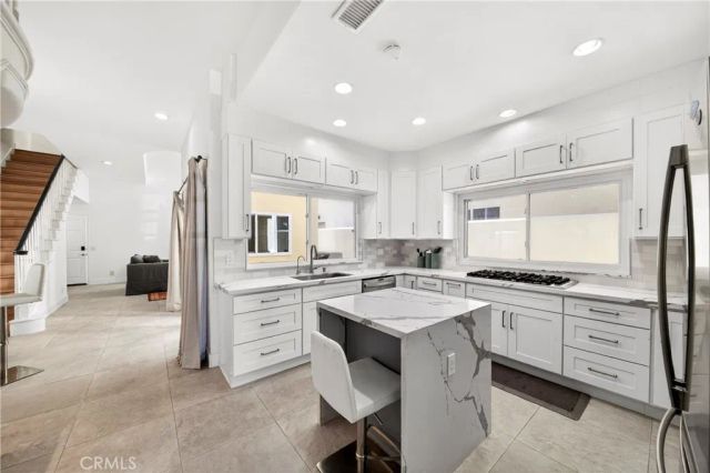 816 Delaware Street, Huntington Beach, CA 92648