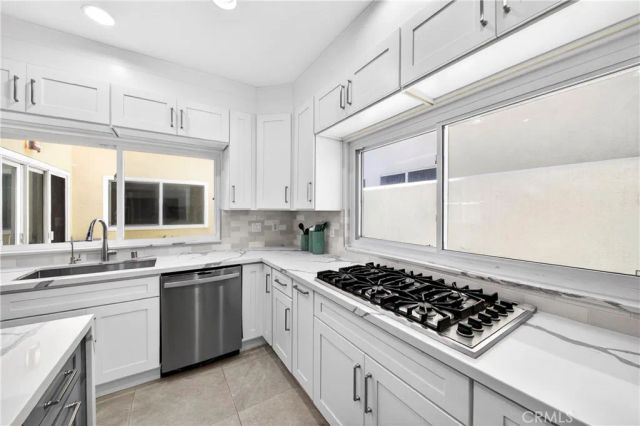 816 Delaware Street, Huntington Beach, CA 92648