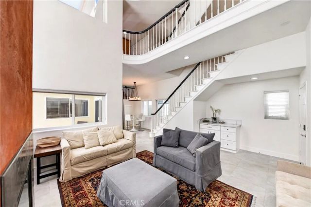 816 Delaware Street, Huntington Beach, CA 92648