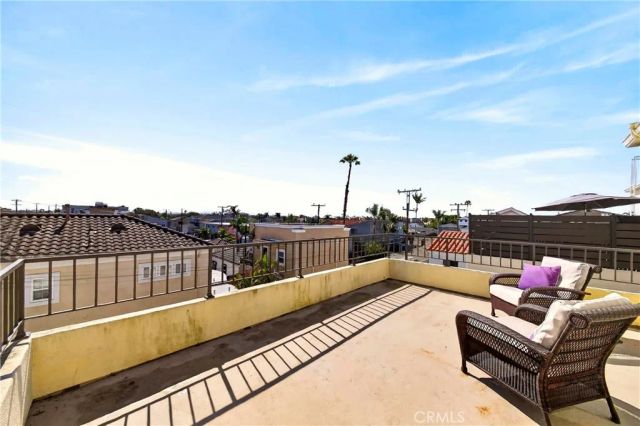 816 Delaware Street, Huntington Beach, CA 92648