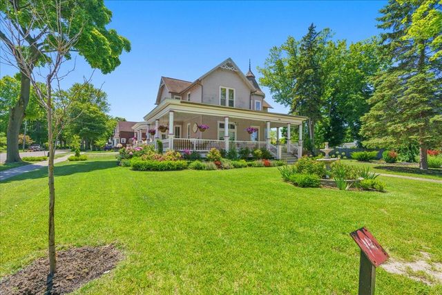 461 Fifth Street, Manistee, MI 49660