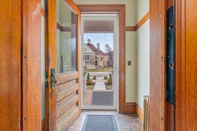 461 Fifth Street, Manistee, MI 49660