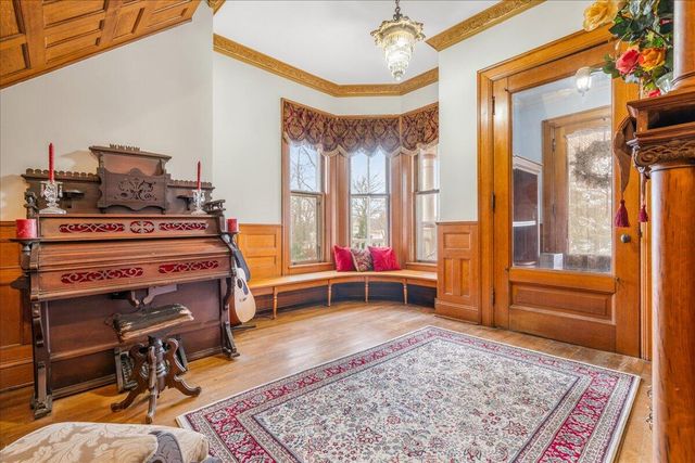 461 Fifth Street, Manistee, MI 49660