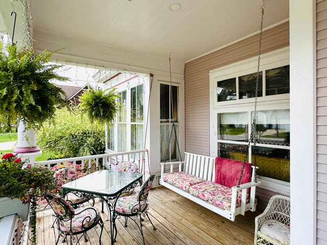 461 Fifth Street, Manistee, MI 49660