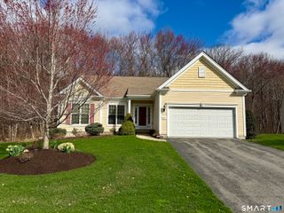 575 Inverness Court 575, Oxford, CT 06478