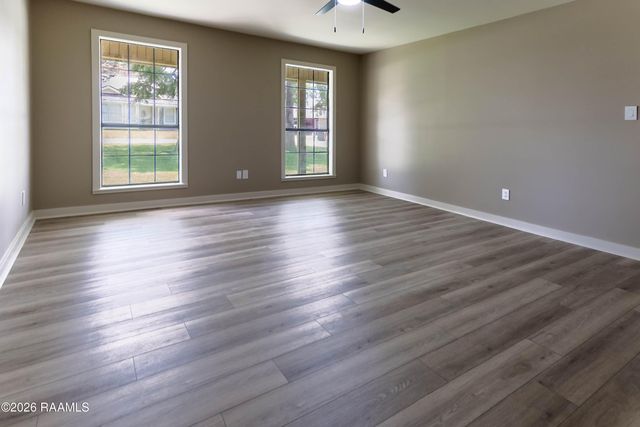 115 Briar Green Drive, Youngsville, LA 70592