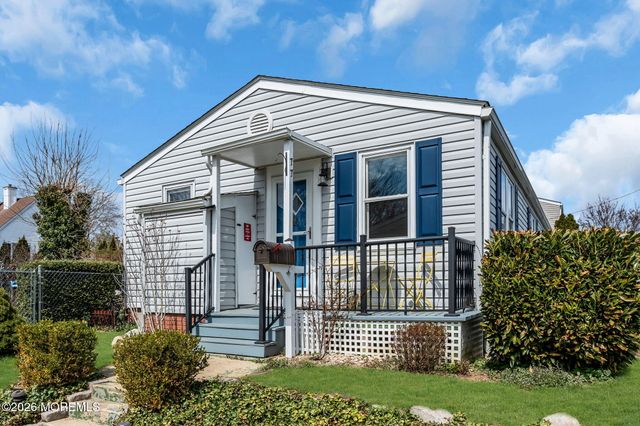 77 Barker Avenue, Shrewsbury Twp, NJ 07724