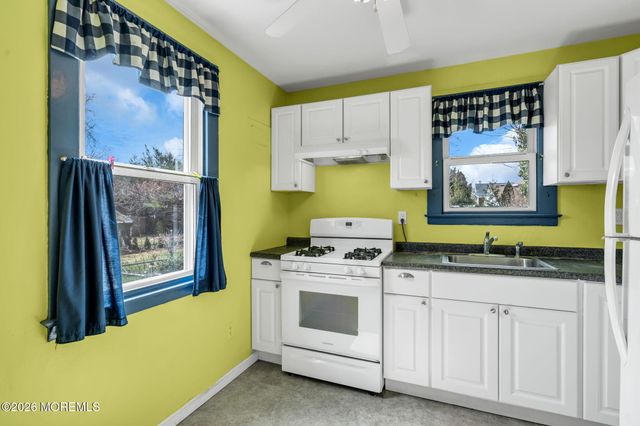 77 Barker Avenue, Shrewsbury Twp, NJ 07724