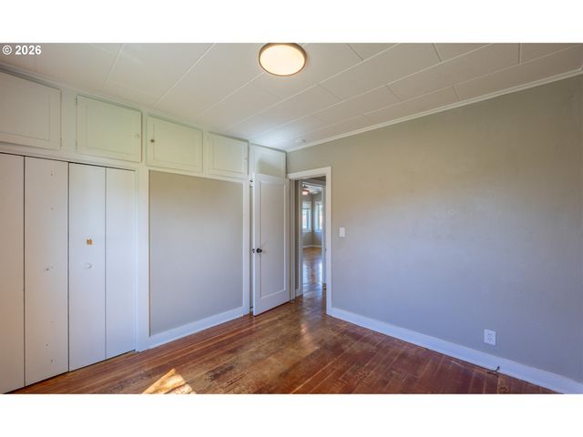 1755 Ne KLAMATH Ave, Roseburg, OR 97470