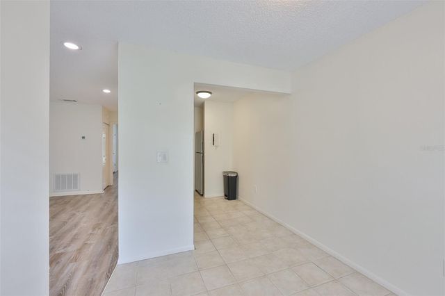 284 115TH AVENUE N 3, St Petersburg, FL 33716